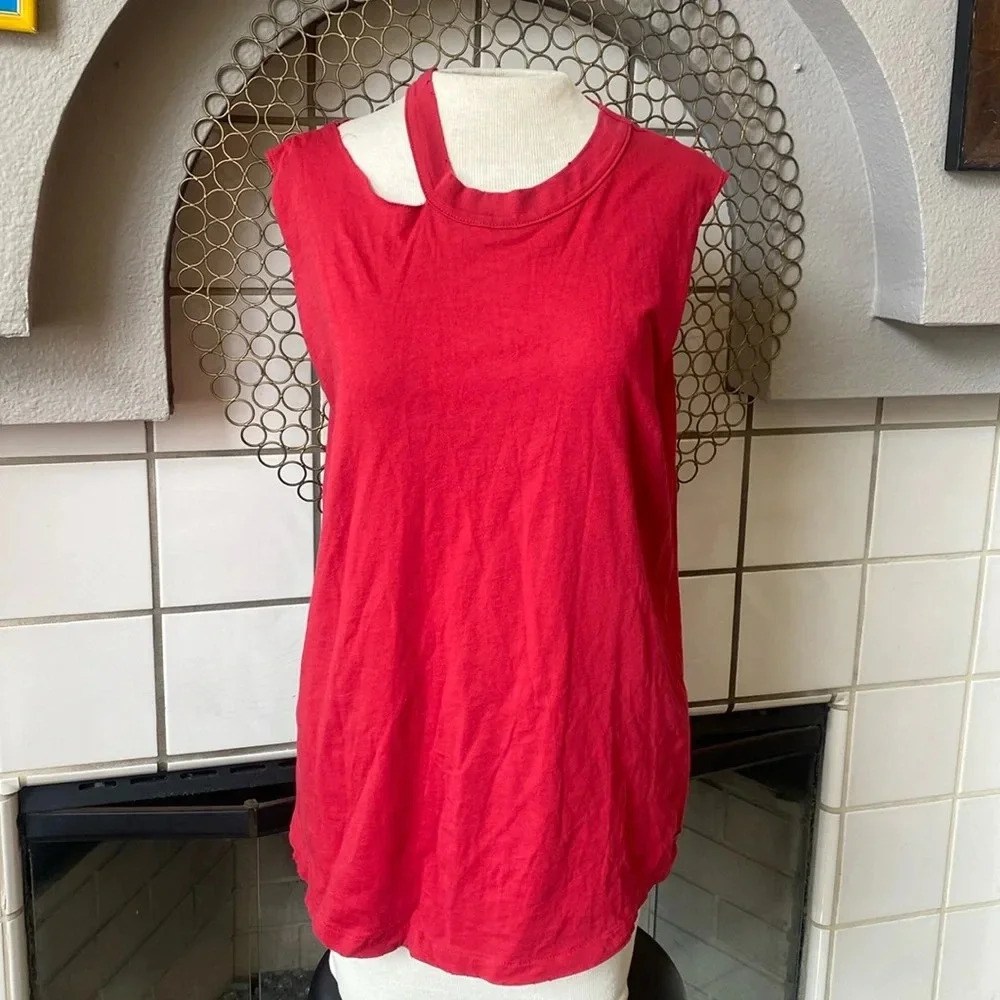 Red distressed cut out n: philanthropy t shirt size extra large